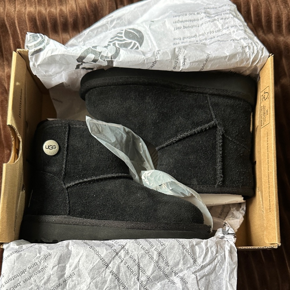 UGG Kids T Jon’s Black Boot